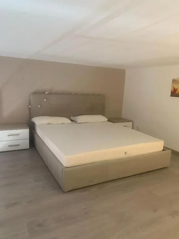 Odeon Apartment In Centro A Livorno